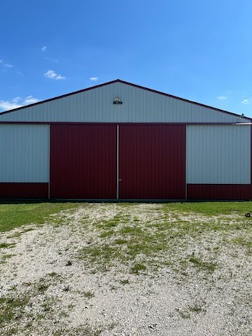 643 County Rd 1110 N. Buckley, IL 60918