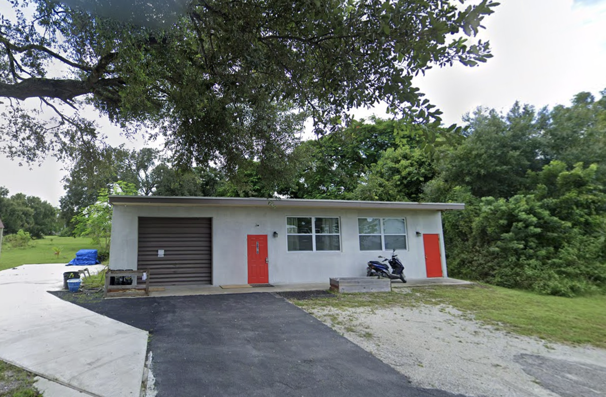 2670 Maple AveFort Myers